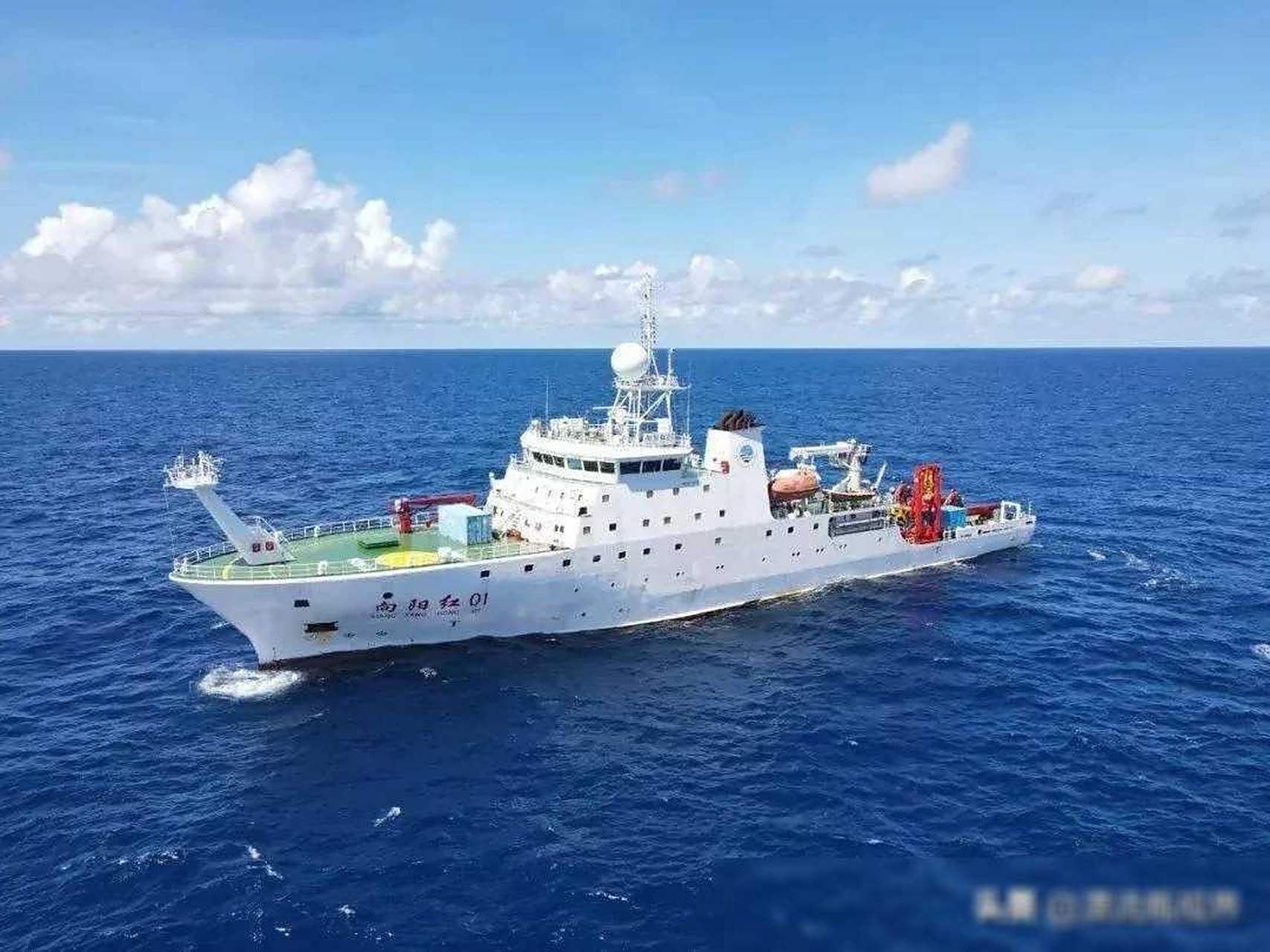 巧合之下，我所指挥的两艘科考船“向阳红”船