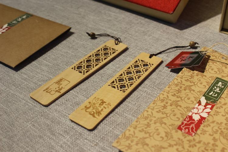 中国民俗旅游纪念品"花漾儿"